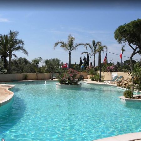 Mobile Home In Frejus, South Of France المظهر الخارجي الصورة