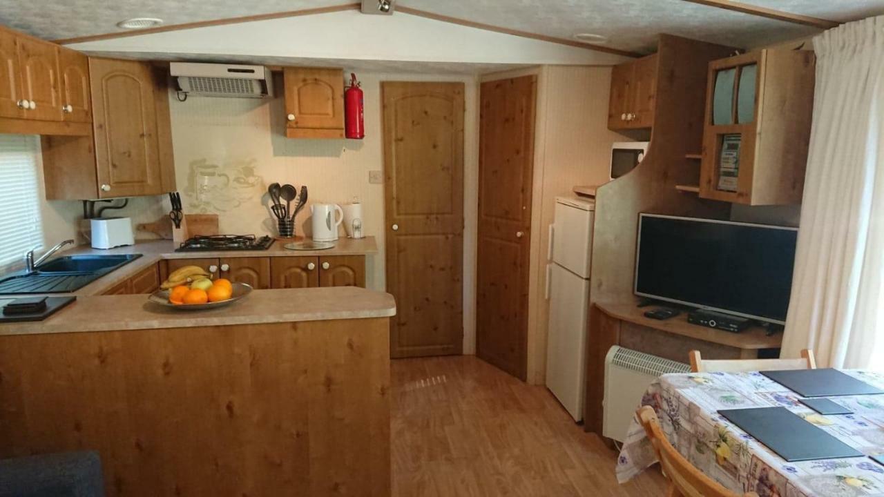 Mobile Home In Frejus, South Of France المظهر الخارجي الصورة